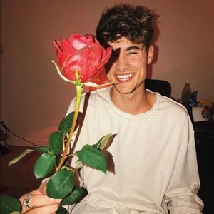 Meet your Posher, Sabrina